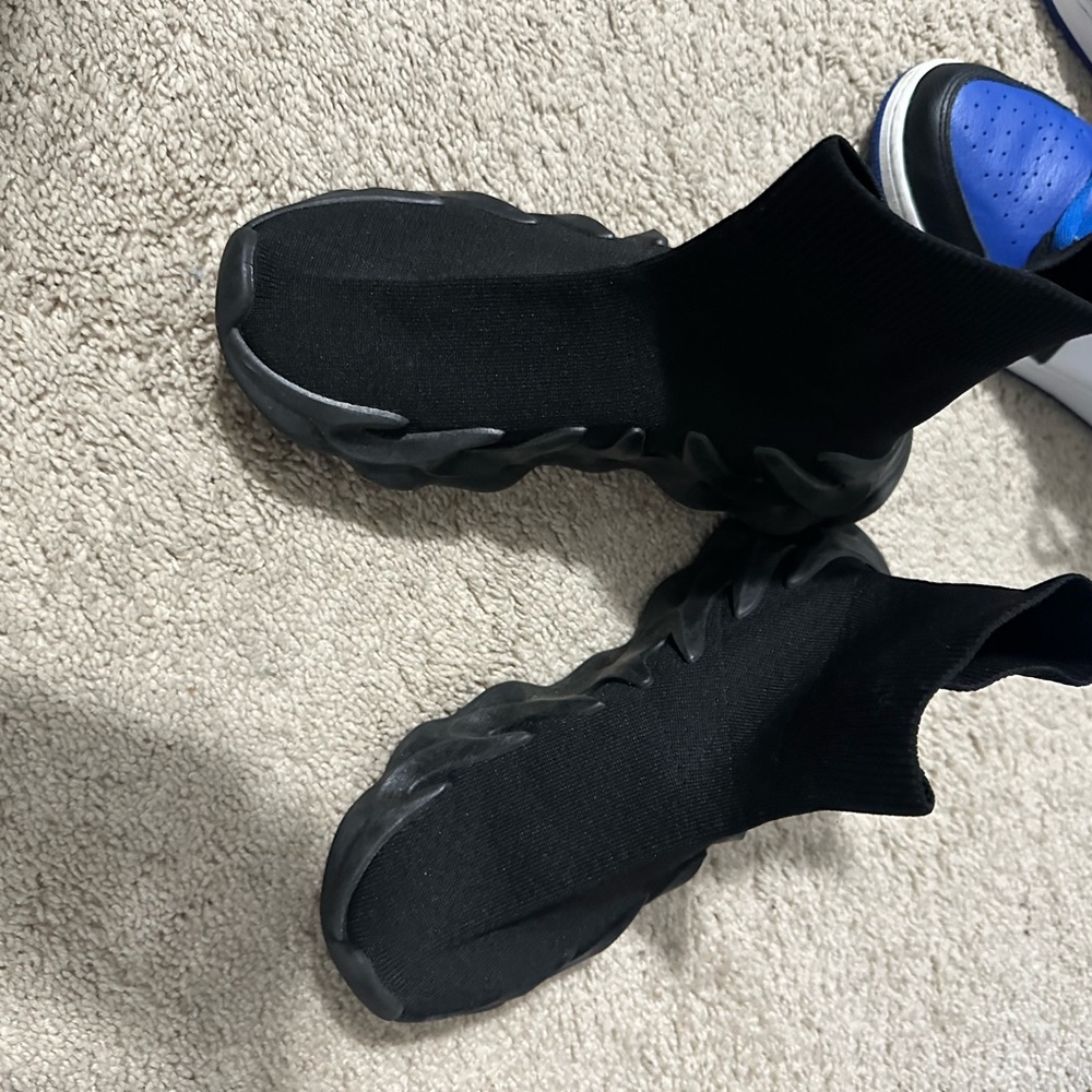 Women’s black slip on